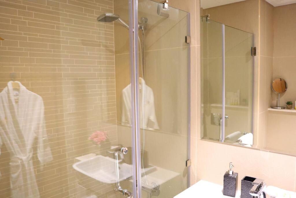 Al Reem Simplest 1br * Abu Dhabi